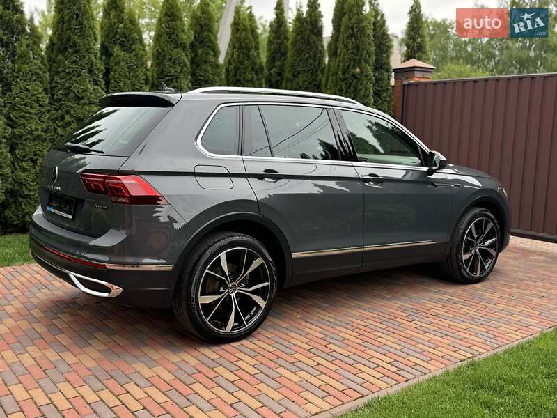Позашляховик / Кросовер Volkswagen Tiguan 2021 в Києві