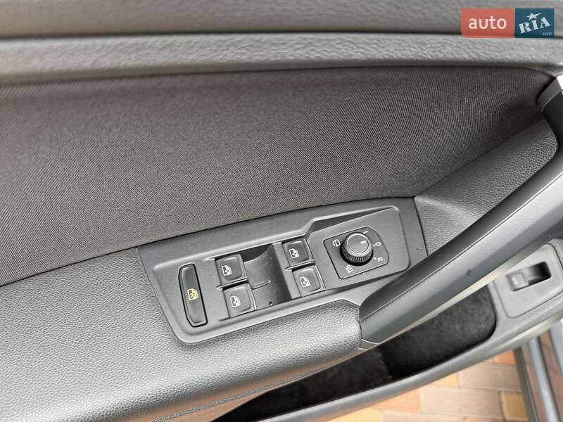 Позашляховик / Кросовер Volkswagen Tiguan 2021 в Києві