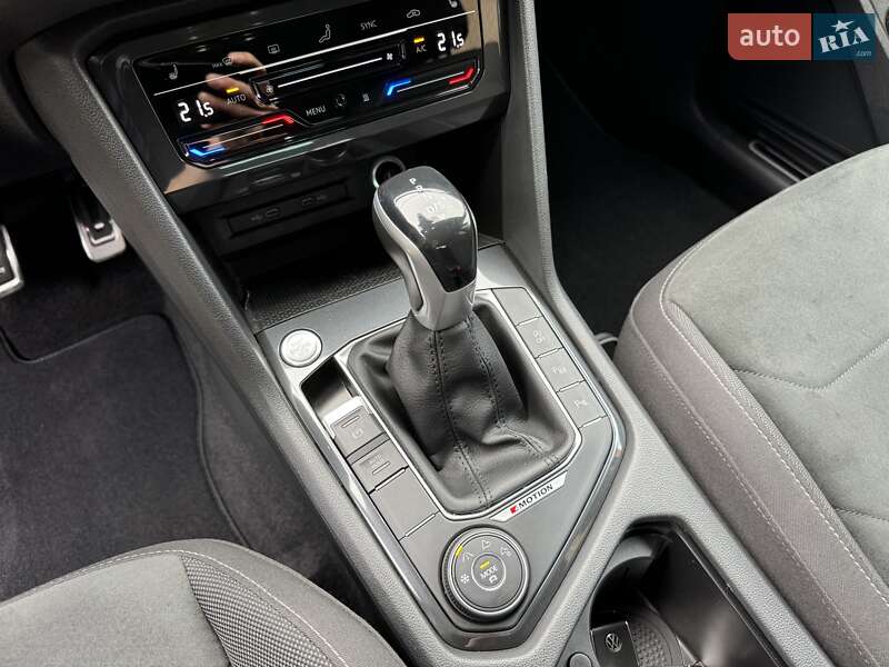 Позашляховик / Кросовер Volkswagen Tiguan 2021 в Києві