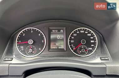 Позашляховик / Кросовер Volkswagen Tiguan 2015 в 