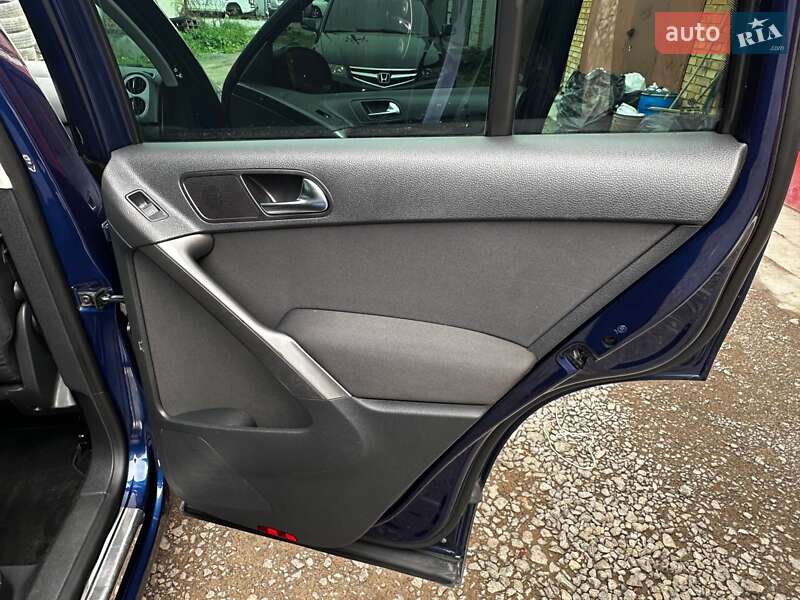 Внедорожник / Кроссовер Volkswagen Tiguan 2009 в Виннице