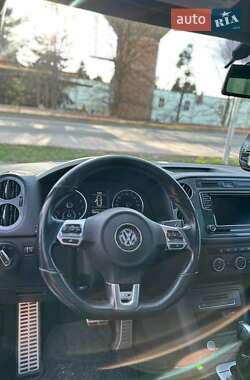 Внедорожник / Кроссовер Volkswagen Tiguan 2016 в 