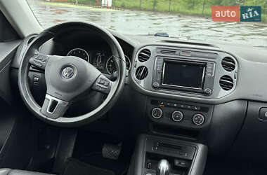 Внедорожник / Кроссовер Volkswagen Tiguan 2017 в 