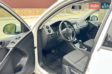 Позашляховик / Кросовер Volkswagen Tiguan 2017 в 