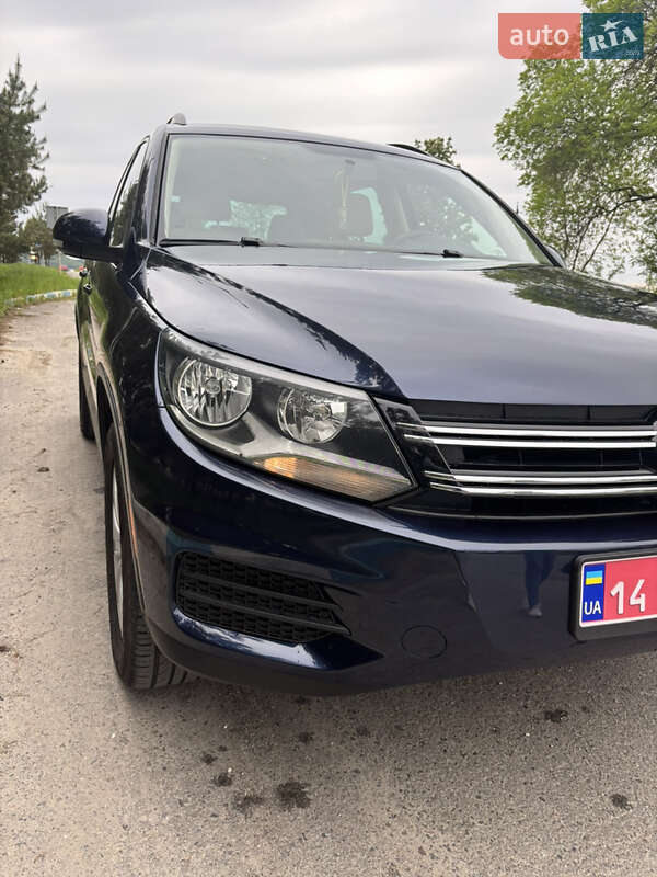 Внедорожник / Кроссовер Volkswagen Tiguan 2015 в Золочеве