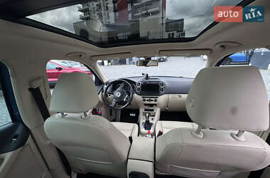 Внедорожник / Кроссовер Volkswagen Tiguan 2017 в 