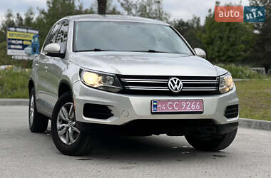 Внедорожник / Кроссовер Volkswagen Tiguan 2013 в Новояворовске