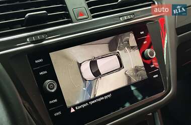 Позашляховик / Кросовер Volkswagen Tiguan 2021 в 