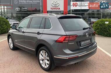 Внедорожник / Кроссовер Volkswagen Tiguan 2020 в 