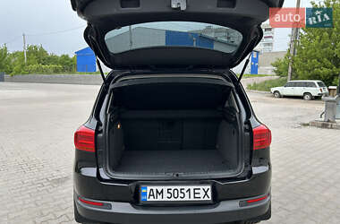 Внедорожник / Кроссовер Volkswagen Tiguan 2018 в 