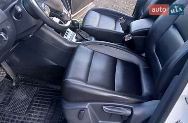 Внедорожник / Кроссовер Volkswagen Tiguan 2011 в 