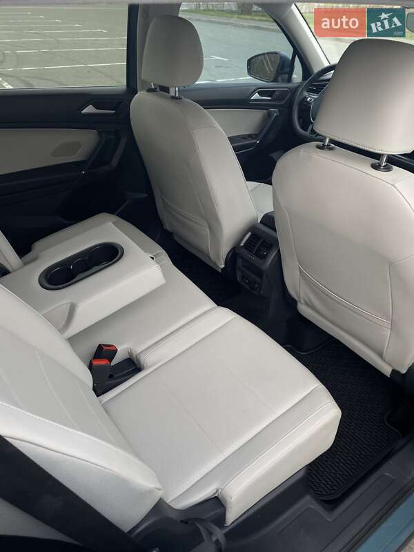 Внедорожник / Кроссовер Volkswagen Tiguan 2020 в Киеве