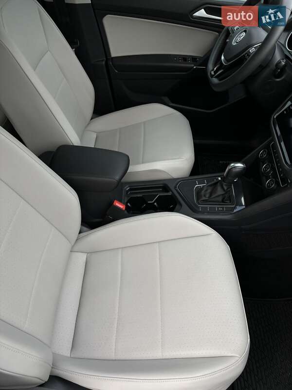 Внедорожник / Кроссовер Volkswagen Tiguan 2020 в Киеве