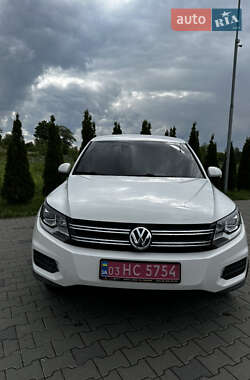 Позашляховик / Кросовер Volkswagen Tiguan 2013 в 