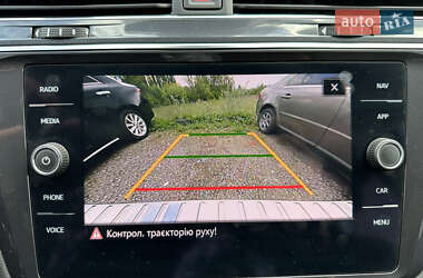 Внедорожник / Кроссовер Volkswagen Tiguan 2021 в 