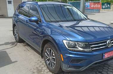 Позашляховик / Кросовер Volkswagen Tiguan 2018 в 