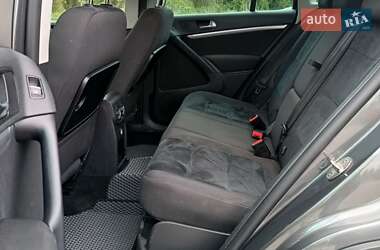 Позашляховик / Кросовер Volkswagen Tiguan 2013 в 