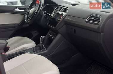 Внедорожник / Кроссовер Volkswagen Tiguan 2019 в 