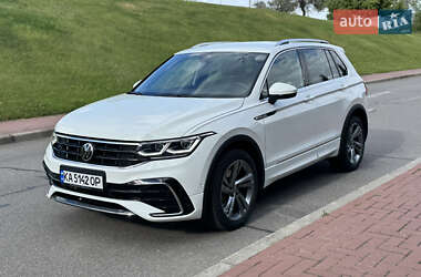 Внедорожник / Кроссовер Volkswagen Tiguan 2023 в Киеве