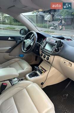 Внедорожник / Кроссовер Volkswagen Tiguan 2008 в Киеве