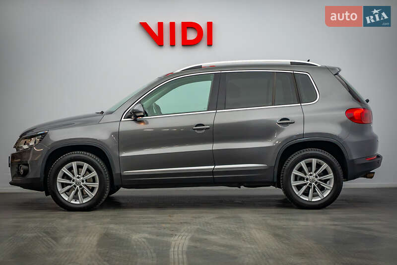 Позашляховик / Кросовер Volkswagen Tiguan 2016 в Києві