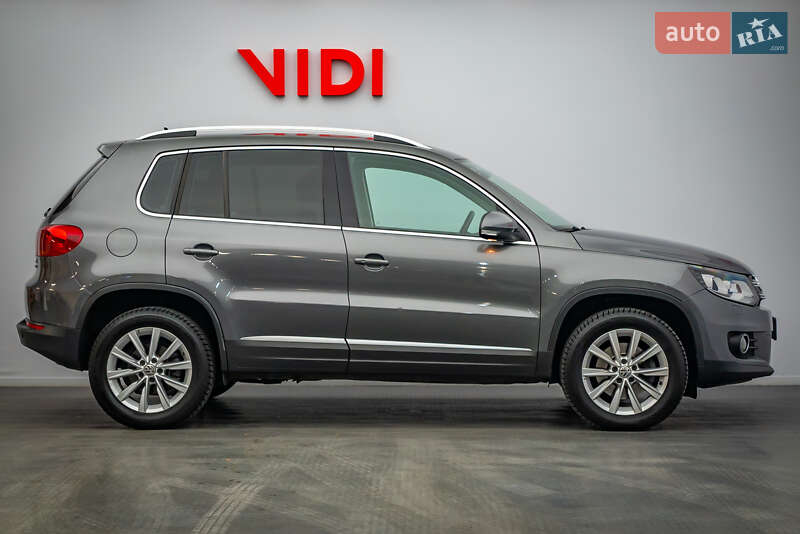 Позашляховик / Кросовер Volkswagen Tiguan 2016 в Києві
