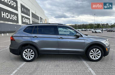 Позашляховик / Кросовер Volkswagen Tiguan 2018 в 