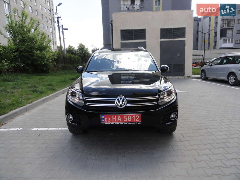 Внедорожник / Кроссовер Volkswagen Tiguan 2015 в Луцке