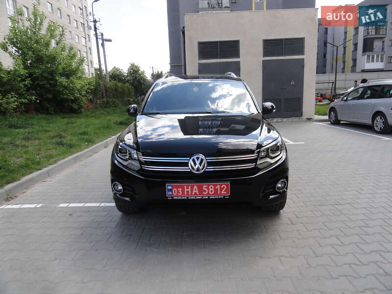 Внедорожник / Кроссовер Volkswagen Tiguan 2015 в Луцке