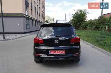 Внедорожник / Кроссовер Volkswagen Tiguan 2015 в 
