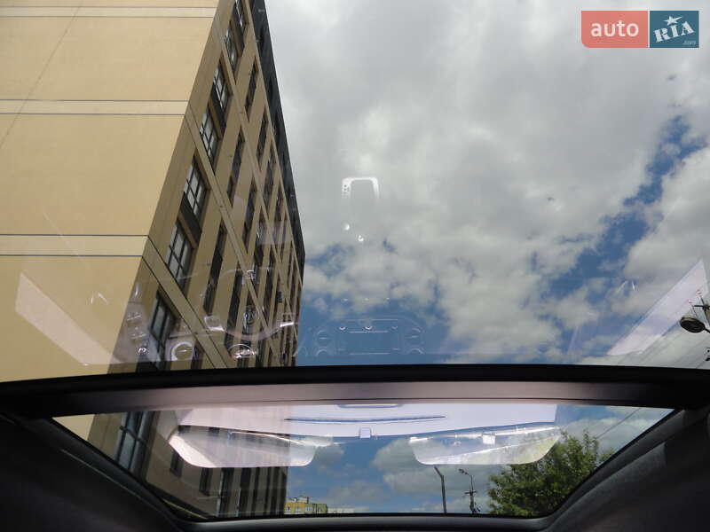 Внедорожник / Кроссовер Volkswagen Tiguan 2015 в Луцке
