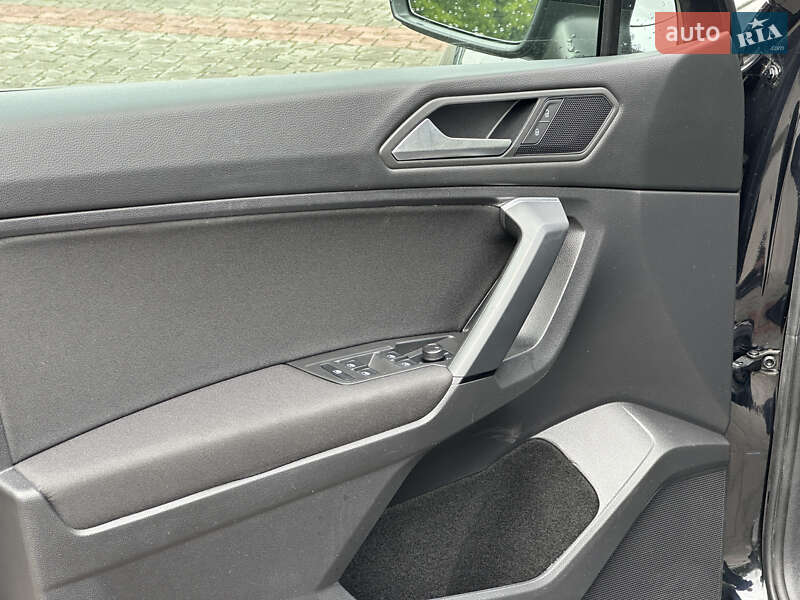 Внедорожник / Кроссовер Volkswagen Tiguan 2018 в Днепре