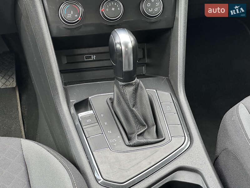 Внедорожник / Кроссовер Volkswagen Tiguan 2018 в Днепре