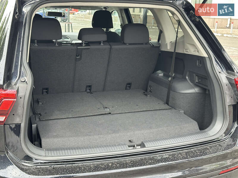 Внедорожник / Кроссовер Volkswagen Tiguan 2018 в Днепре