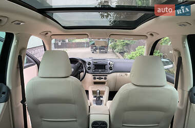 Внедорожник / Кроссовер Volkswagen Tiguan 2013 в 
