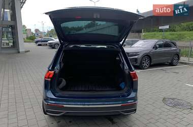 Внедорожник / Кроссовер Volkswagen Tiguan 2022 в 