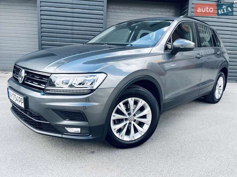 Внедорожник / Кроссовер Volkswagen Tiguan 2019 в Киеве