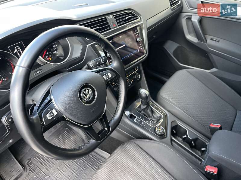Внедорожник / Кроссовер Volkswagen Tiguan 2019 в Киеве
