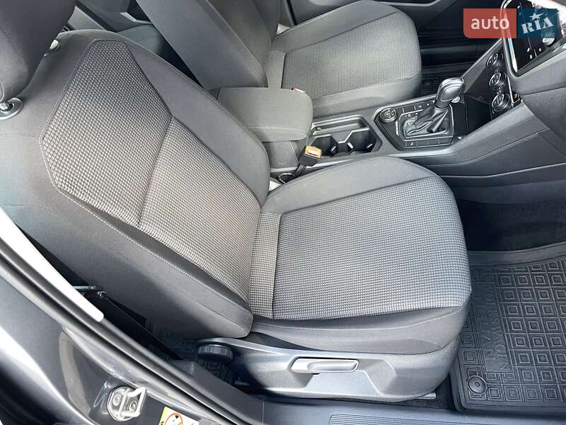 Внедорожник / Кроссовер Volkswagen Tiguan 2019 в Киеве