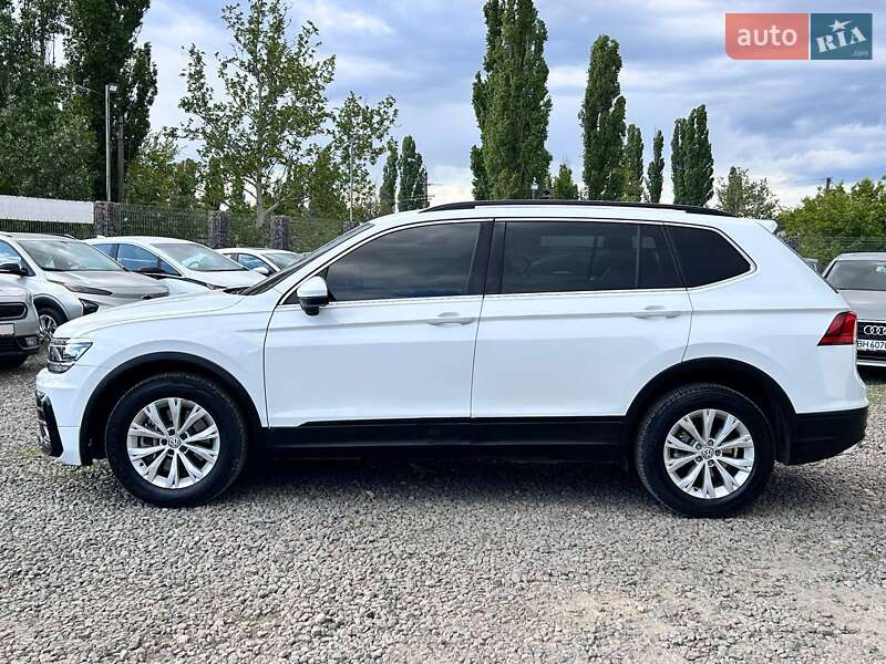Внедорожник / Кроссовер Volkswagen Tiguan 2018 в Одессе