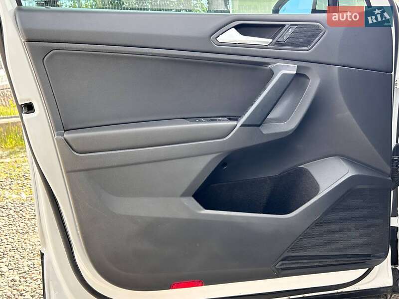 Внедорожник / Кроссовер Volkswagen Tiguan 2018 в Одессе