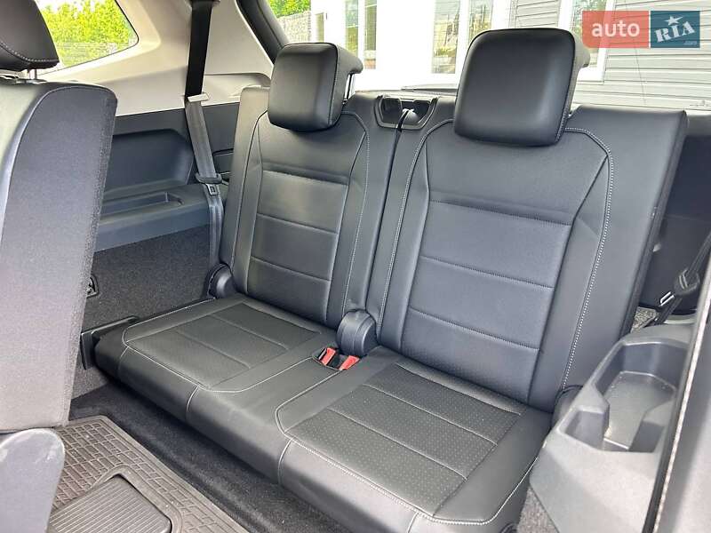 Внедорожник / Кроссовер Volkswagen Tiguan 2018 в Одессе