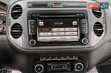 Позашляховик / Кросовер Volkswagen Tiguan 2012 в 