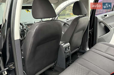 Позашляховик / Кросовер Volkswagen Tiguan 2012 в 