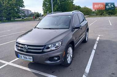 Позашляховик / Кросовер Volkswagen Tiguan 2016 в Кропивницькому