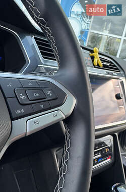 Позашляховик / Кросовер Volkswagen Tiguan 2022 в 