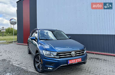 Внедорожник / Кроссовер Volkswagen Tiguan 2018 в 