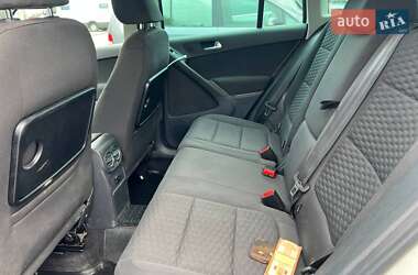 Внедорожник / Кроссовер Volkswagen Tiguan 2010 в 
