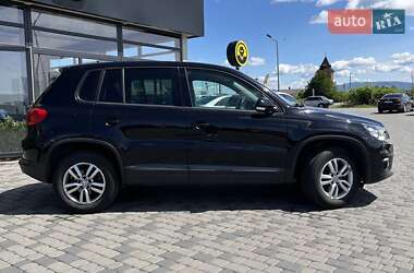 Позашляховик / Кросовер Volkswagen Tiguan 2013 в 