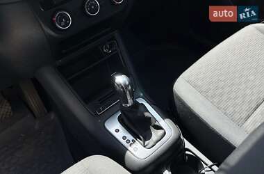 Позашляховик / Кросовер Volkswagen Tiguan 2013 в 